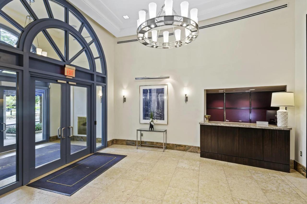 Splendid 2 Bedroom Condo At Pentagon City Arlington Dış mekan fotoğraf